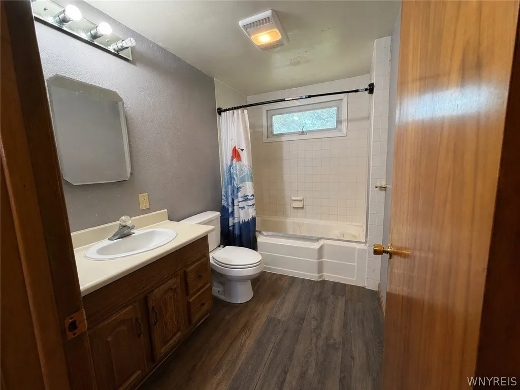 129 Maple Road, Amherst, New York 14221, Amherst, New York 14221, 3 Bedrooms Bedrooms, 9 Rooms Rooms,1 BathroomBathrooms,Residential,For Sale,129 Maple Road, Amherst, New York 14221,0,B1698447