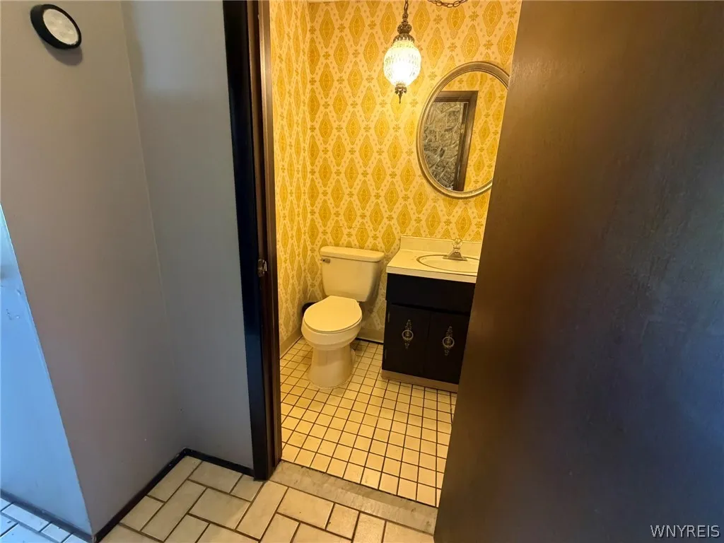 129 Maple Road, Amherst, New York 14221, Amherst, New York 14221, 3 Bedrooms Bedrooms, 9 Rooms Rooms,1 BathroomBathrooms,Residential,For Sale,129 Maple Road, Amherst, New York 14221,0,B1698447