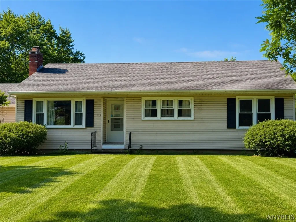 129 Maple Road, Amherst, New York 14221, Amherst, New York 14221, 3 Bedrooms Bedrooms, 9 Rooms Rooms,1 BathroomBathrooms,Residential,For Sale,129 Maple Road, Amherst, New York 14221,0,B1698447
