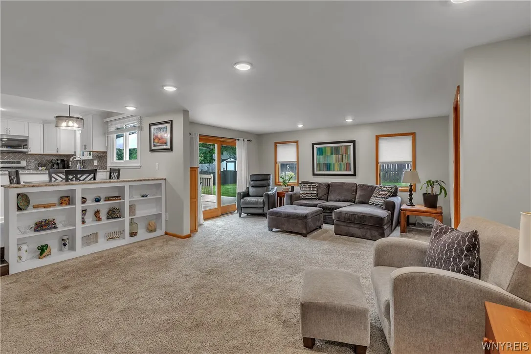 503 Fruitwood, Amherst, New York 14221, Amherst, New York 14221, 4 Bedrooms Bedrooms, 9 Rooms Rooms,1 BathroomBathrooms,Residential,For Sale,503 Fruitwood, Amherst, New York 14221,0,B1697405