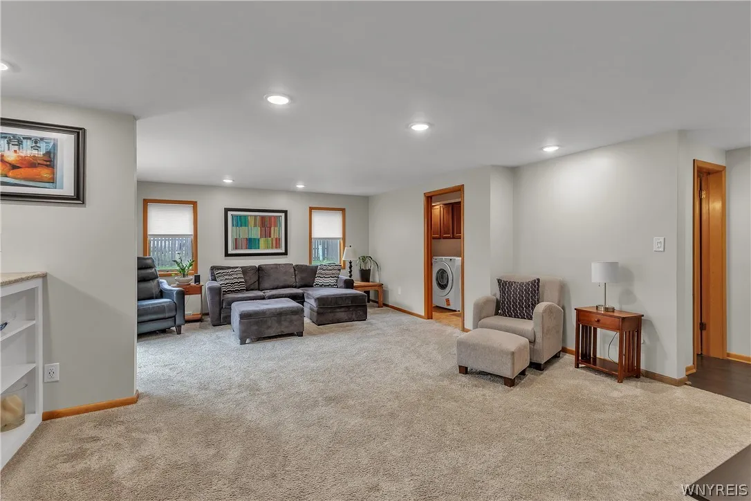 503 Fruitwood, Amherst, New York 14221, Amherst, New York 14221, 4 Bedrooms Bedrooms, 9 Rooms Rooms,1 BathroomBathrooms,Residential,For Sale,503 Fruitwood, Amherst, New York 14221,0,B1697405