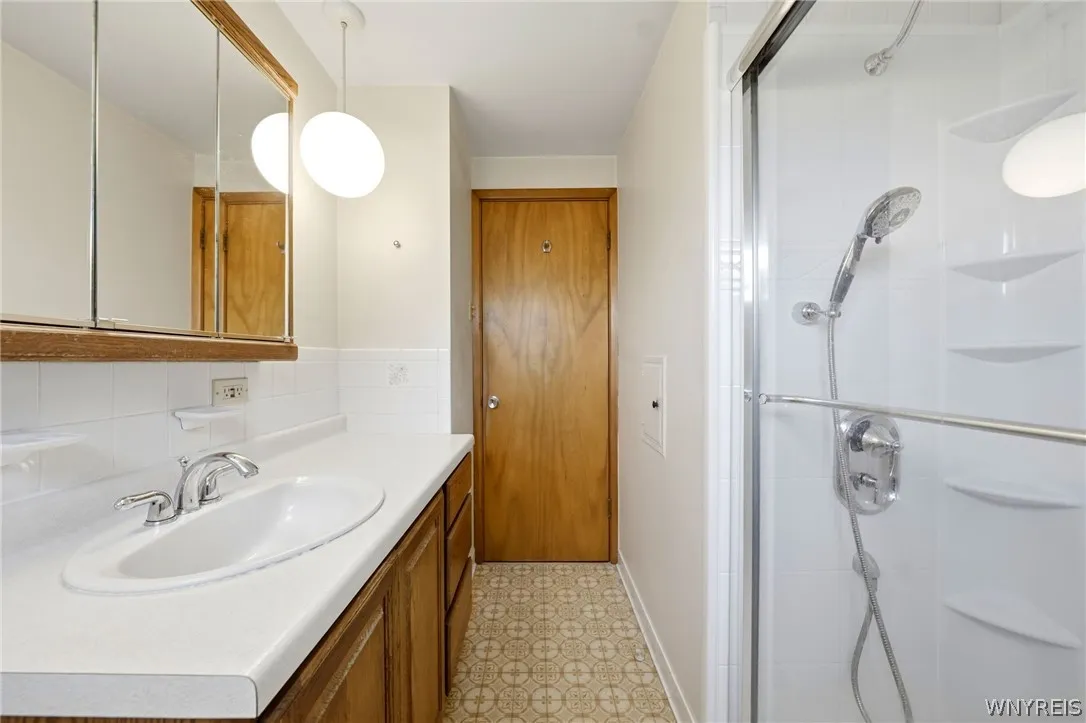 3311 Cox Drive, Hamburg, New York 14219, Hamburg, New York 14219, 3 Bedrooms Bedrooms, 8 Rooms Rooms,1 BathroomBathrooms,Residential,For Sale,3311 Cox Drive, Hamburg, New York 14219,0,B1697785