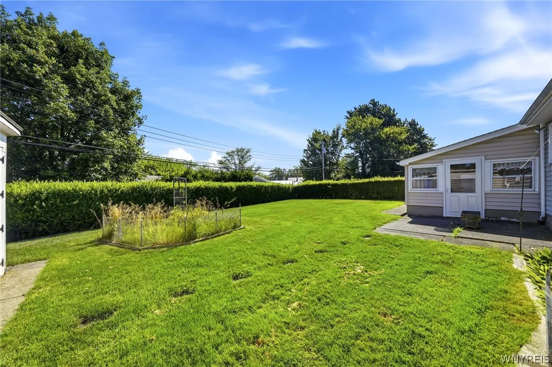3311 Cox Drive, Hamburg, New York 14219, Hamburg, New York 14219, 3 Bedrooms Bedrooms, 8 Rooms Rooms,1 BathroomBathrooms,Residential,For Sale,3311 Cox Drive, Hamburg, New York 14219,0,B1697785