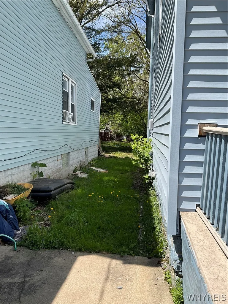 42 Princeton Place, Buffalo, New York 14210, Buffalo, New York 14210, 3 Bedrooms Bedrooms, ,2 BathroomsBathrooms,Residential,For Sale,42 Princeton Place, Buffalo, New York 14210,0,B1698363