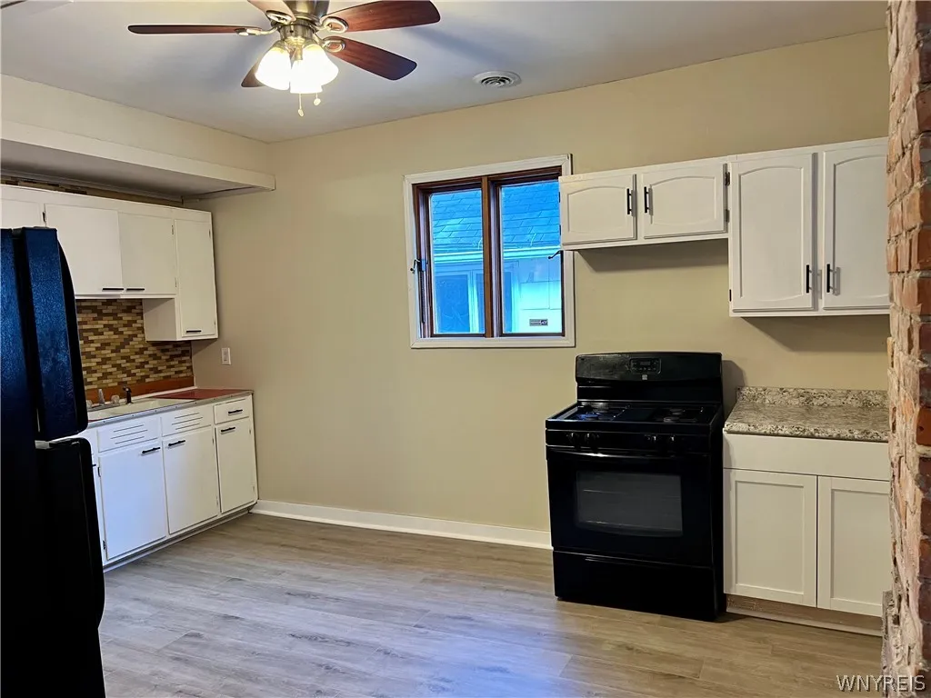 91 Weiss Street, Buffalo, New York 14206, Buffalo, New York 14206, 4 Bedrooms Bedrooms, ,2 BathroomsBathrooms,Residential,For Sale,91 Weiss Street, Buffalo, New York 14206,0,B1698614