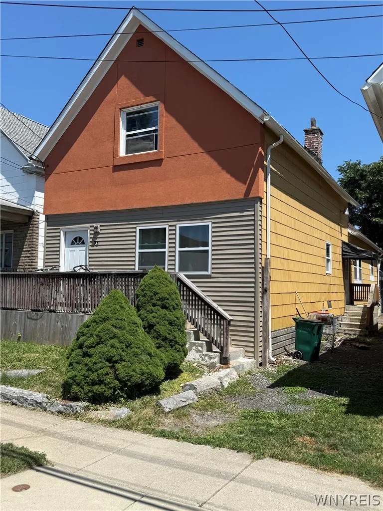91 Weiss Street, Buffalo, New York 14206, Buffalo, New York 14206, 4 Bedrooms Bedrooms, ,2 BathroomsBathrooms,Residential,For Sale,91 Weiss Street, Buffalo, New York 14206,0,B1698614