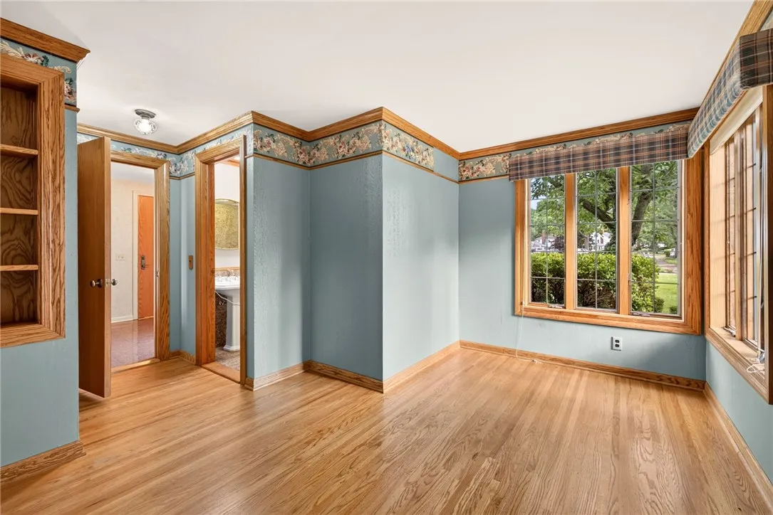 135 Orchard Park Boulevard, Irondequoit, New York, Irondequoit, New York 14609, 4 Bedrooms Bedrooms, 8 Rooms Rooms,3 BathroomsBathrooms,Residential,For Sale,135 Orchard Park Boulevard, Irondequoit, New York ,0,R1698643