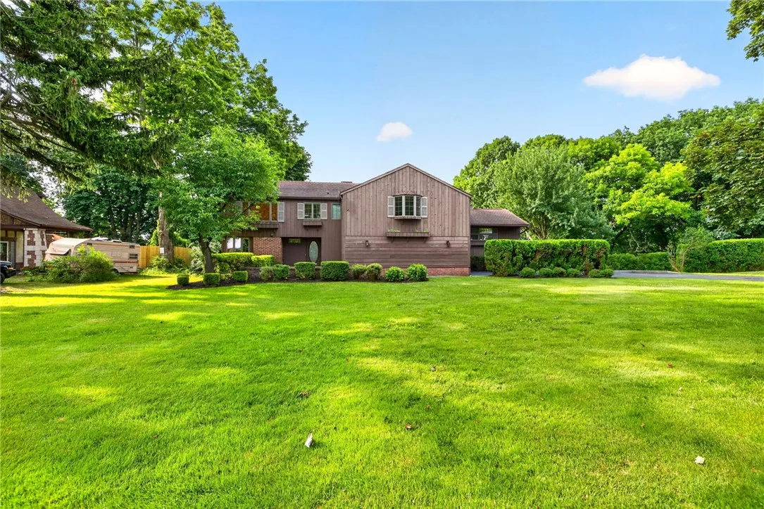 135 Orchard Park Boulevard, Irondequoit, New York, Irondequoit, New York 14609, 4 Bedrooms Bedrooms, 8 Rooms Rooms,3 BathroomsBathrooms,Residential,For Sale,135 Orchard Park Boulevard, Irondequoit, New York ,0,R1698643