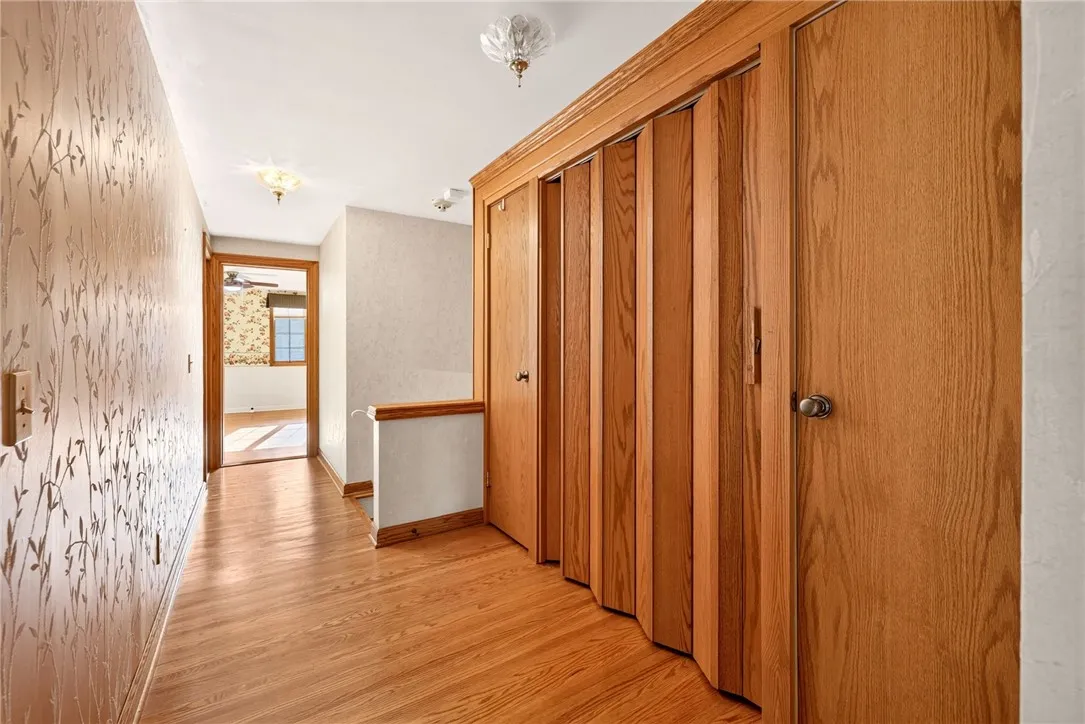 135 Orchard Park Boulevard, Irondequoit, New York, Irondequoit, New York 14609, 4 Bedrooms Bedrooms, 8 Rooms Rooms,3 BathroomsBathrooms,Residential,For Sale,135 Orchard Park Boulevard, Irondequoit, New York ,0,R1698643