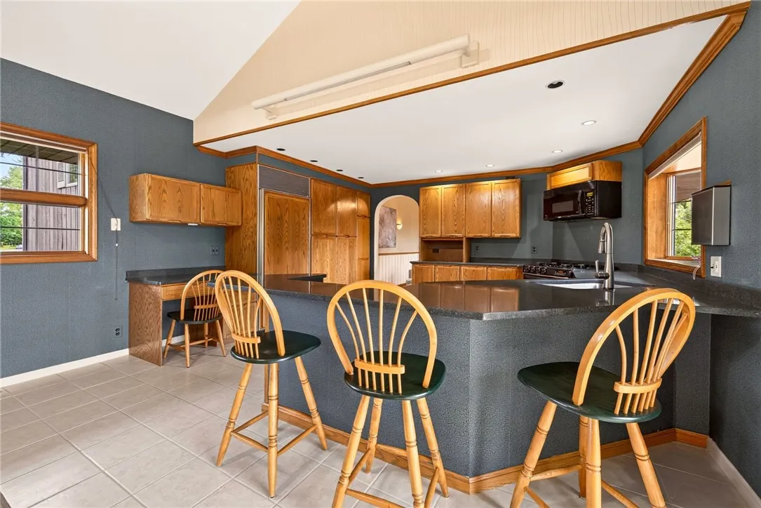 135 Orchard Park Boulevard, Irondequoit, New York, Irondequoit, New York 14609, 4 Bedrooms Bedrooms, 8 Rooms Rooms,3 BathroomsBathrooms,Residential,For Sale,135 Orchard Park Boulevard, Irondequoit, New York ,0,R1698643