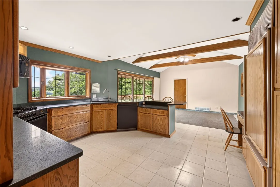 135 Orchard Park Boulevard, Irondequoit, New York, Irondequoit, New York 14609, 4 Bedrooms Bedrooms, 8 Rooms Rooms,3 BathroomsBathrooms,Residential,For Sale,135 Orchard Park Boulevard, Irondequoit, New York ,0,R1698643