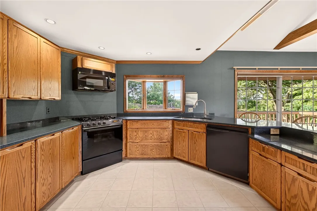 135 Orchard Park Boulevard, Irondequoit, New York, Irondequoit, New York 14609, 4 Bedrooms Bedrooms, 8 Rooms Rooms,3 BathroomsBathrooms,Residential,For Sale,135 Orchard Park Boulevard, Irondequoit, New York ,0,R1698643