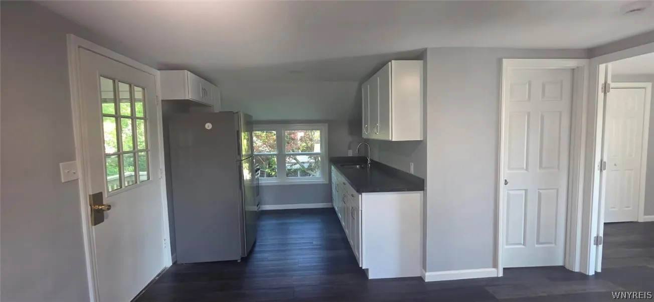 11 Euclid Avenue Garage, Hamburg, New York 14075, Hamburg, New York 14075, 1 Bedroom Bedrooms, 3 Rooms Rooms,1 BathroomBathrooms,Residential Lease,For Rent,11 Euclid Avenue Garage, Hamburg, New York 14075,0,B1698657