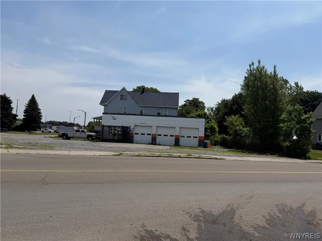 1423 South Park Avenue, Buffalo, New York 14220, Buffalo, New York 14220, ,Commercial Sale,For Sale,1423 South Park Avenue, Buffalo, New York 14220,0,B1697518