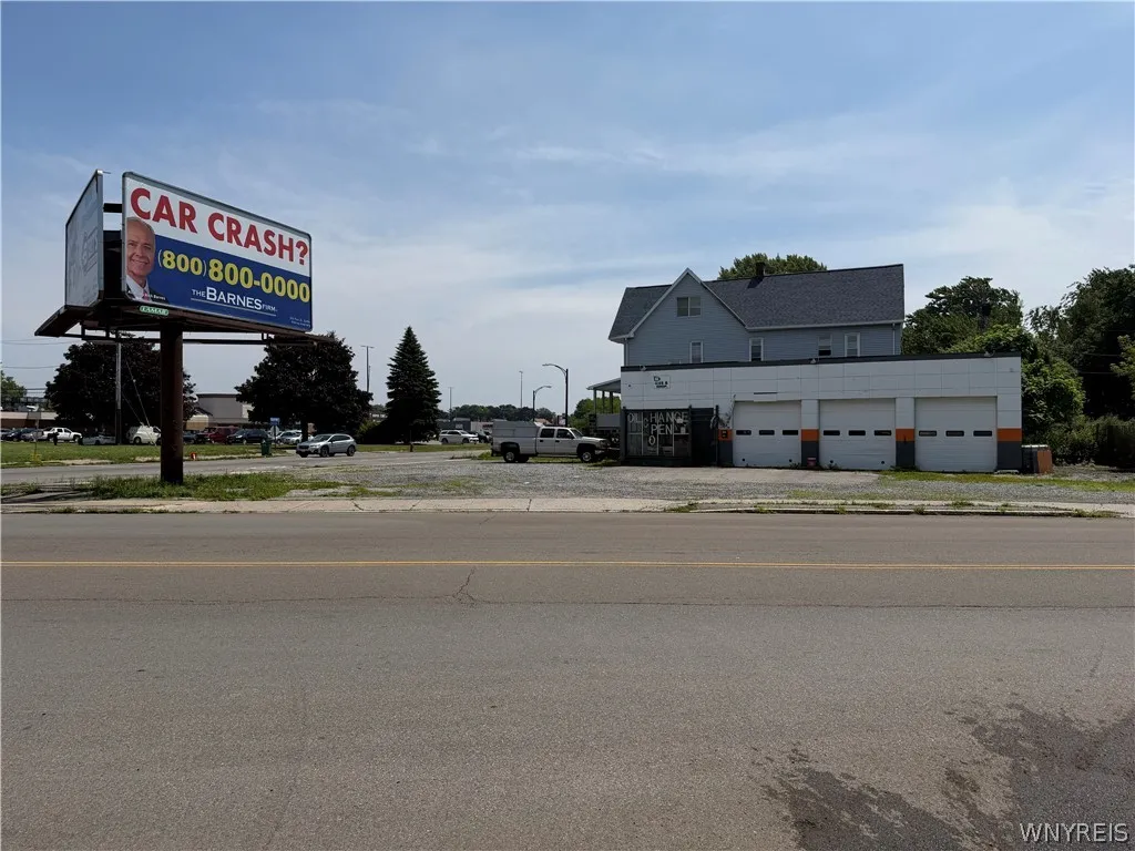 1423 South Park Avenue, Buffalo, New York 14220, Buffalo, New York 14220, ,Commercial Sale,For Sale,1423 South Park Avenue, Buffalo, New York 14220,0,B1697518