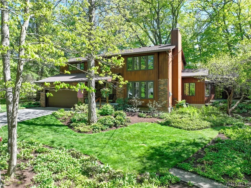 205 Blake Hill Rd, Aurora, New York 14052, Aurora, New York 14052, 5 Bedroom Bedrooms, 12 Room Rooms,3 BathroomBathrooms,Residential,Closed,205 Blake Hill Rd, Aurora, New York 14052,0,B1698295