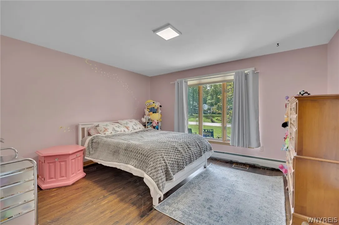 9230 Valley Stream Road, Clarence, New York 14031, Clarence, New York 14031, 5 Bedrooms Bedrooms, 8 Rooms Rooms,2 BathroomsBathrooms,Residential,For Sale,9230 Valley Stream Road, Clarence, New York 14031,0,B1698442