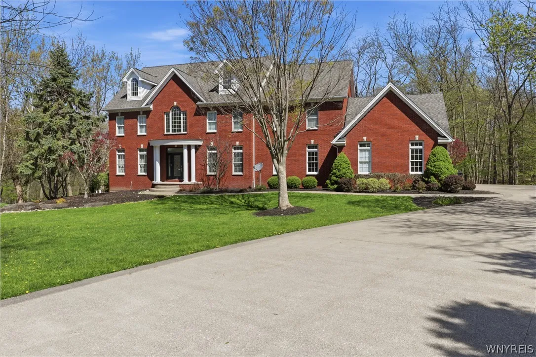 16 Woodstream, Orchard Park, New York 14127, Orchard Park, New York 14127, 5 Bedrooms Bedrooms, 12 Rooms Rooms,3 BathroomsBathrooms,Residential,For Sale,16 Woodstream, Orchard Park, New York 14127,0,B1698620