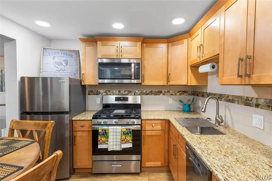 7849 Kellogg Street, Kirkland, New York 13323, Kirkland, New York 13323, 3 Bedrooms Bedrooms, 5 Rooms Rooms,1 BathroomBathrooms,Residential Lease,For Rent,7849 Kellogg Street, Kirkland, New York 13323,0,S1698169
