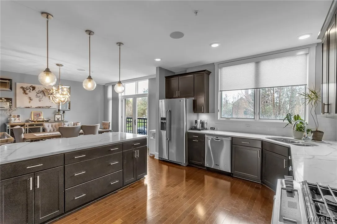 37 Ojibwa Circle, Buffalo, New York 14202, Buffalo, New York 14202, 2 Bedrooms Bedrooms, 6 Rooms Rooms,2 BathroomsBathrooms,Residential,For Sale,37 Ojibwa Circle, Buffalo, New York 14202,0,B1696142