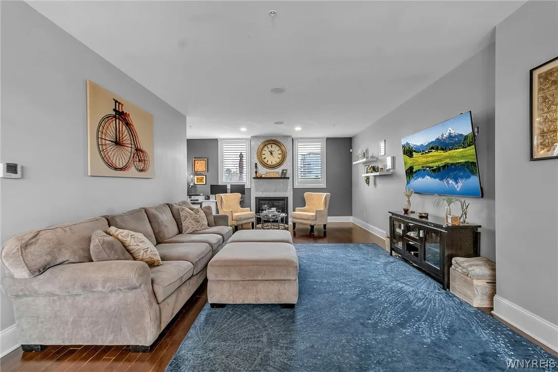 37 Ojibwa Circle, Buffalo, New York 14202, Buffalo, New York 14202, 2 Bedrooms Bedrooms, 6 Rooms Rooms,2 BathroomsBathrooms,Residential,For Sale,37 Ojibwa Circle, Buffalo, New York 14202,0,B1696142