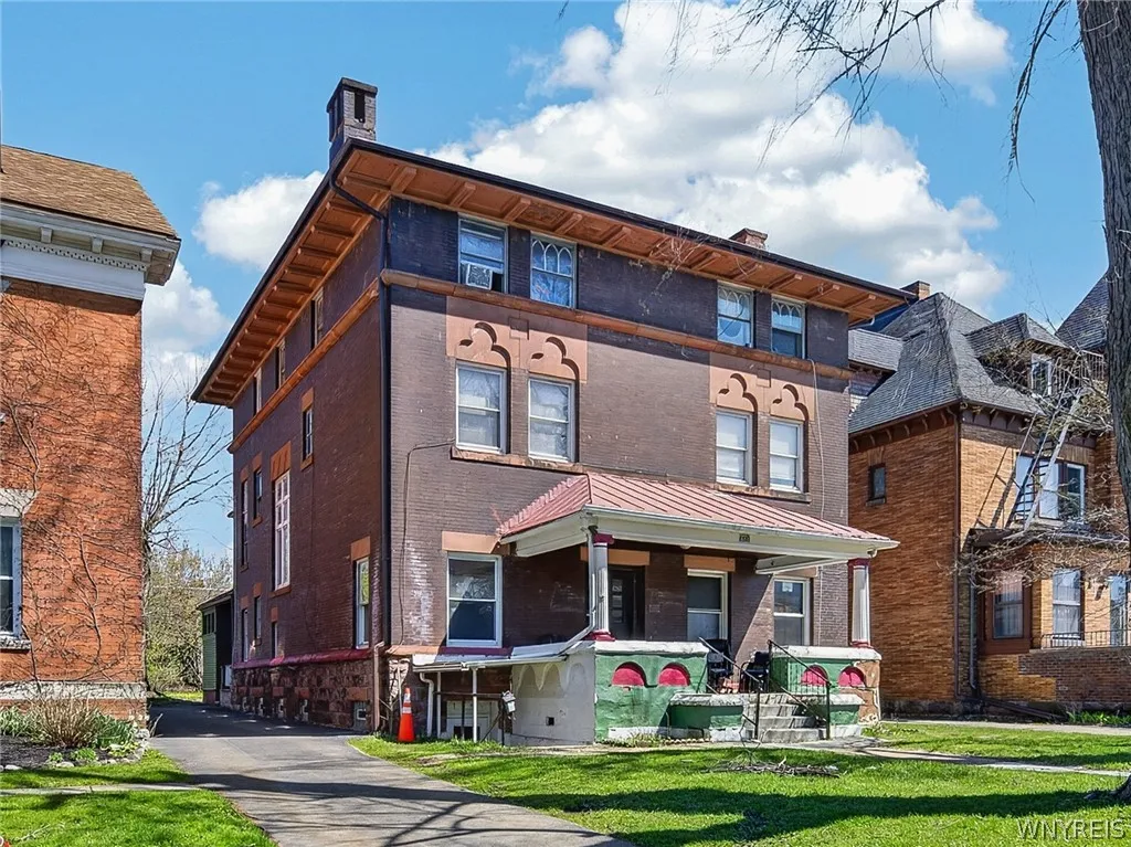 333 Elmwood Avenue, Buffalo, New York 14222, Buffalo, New York 14222, ,Commercial Sale,For Sale,333 Elmwood Avenue, Buffalo, New York 14222,0,B1698331