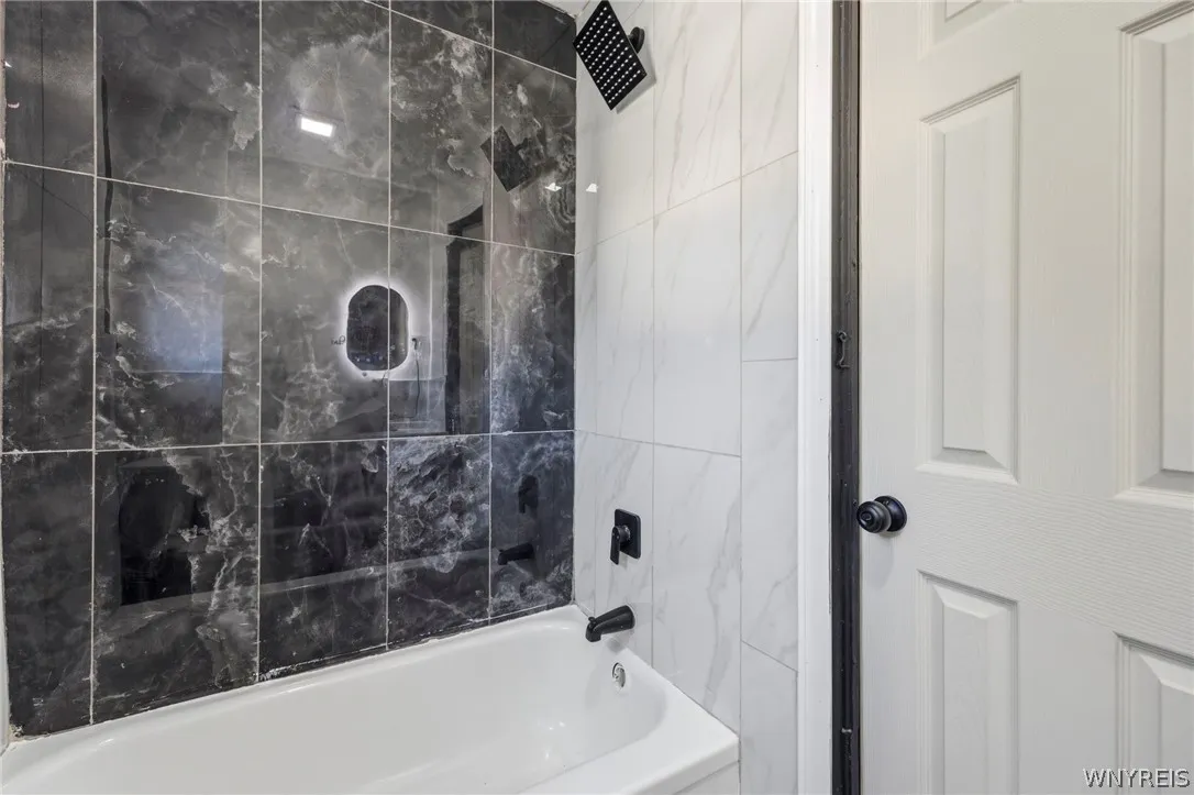 78 Appenheimer Avenue, Buffalo, New York 14214, Buffalo, New York 14214, 5 Bedrooms Bedrooms, ,2 BathroomsBathrooms,Residential,For Sale,78 Appenheimer Avenue, Buffalo, New York 14214,0,B1698829