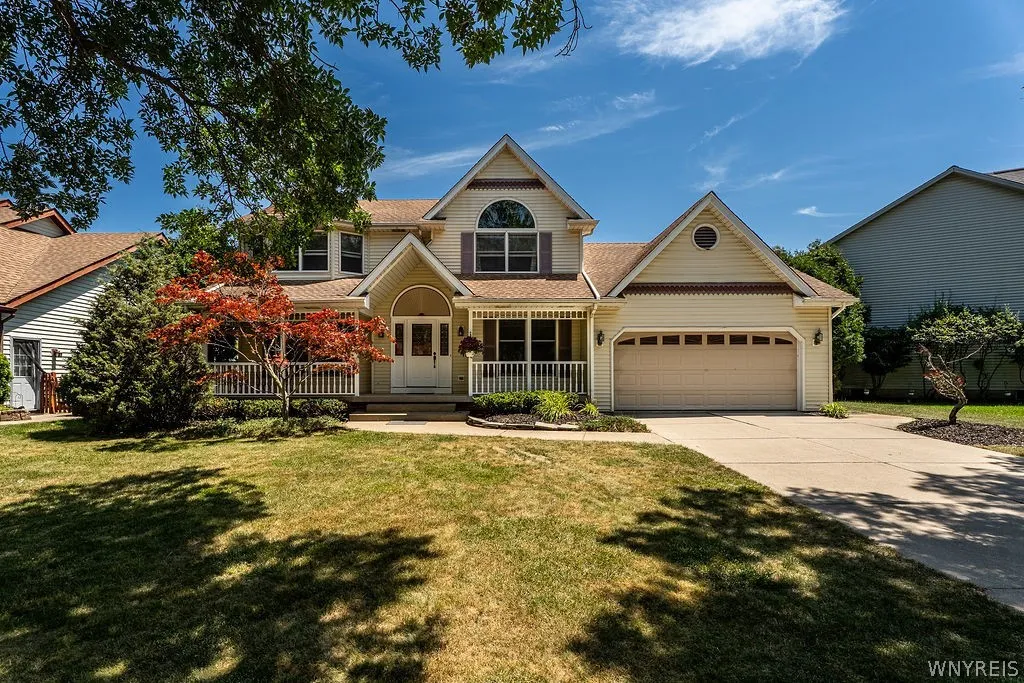 2 Meadow Spring Court, Amherst, New York 14051, Amherst, New York 14051, 4 Bedrooms Bedrooms, 11 Rooms Rooms,2 BathroomsBathrooms,Residential,For Sale,2 Meadow Spring Court, Amherst, New York 14051,0,B1696854