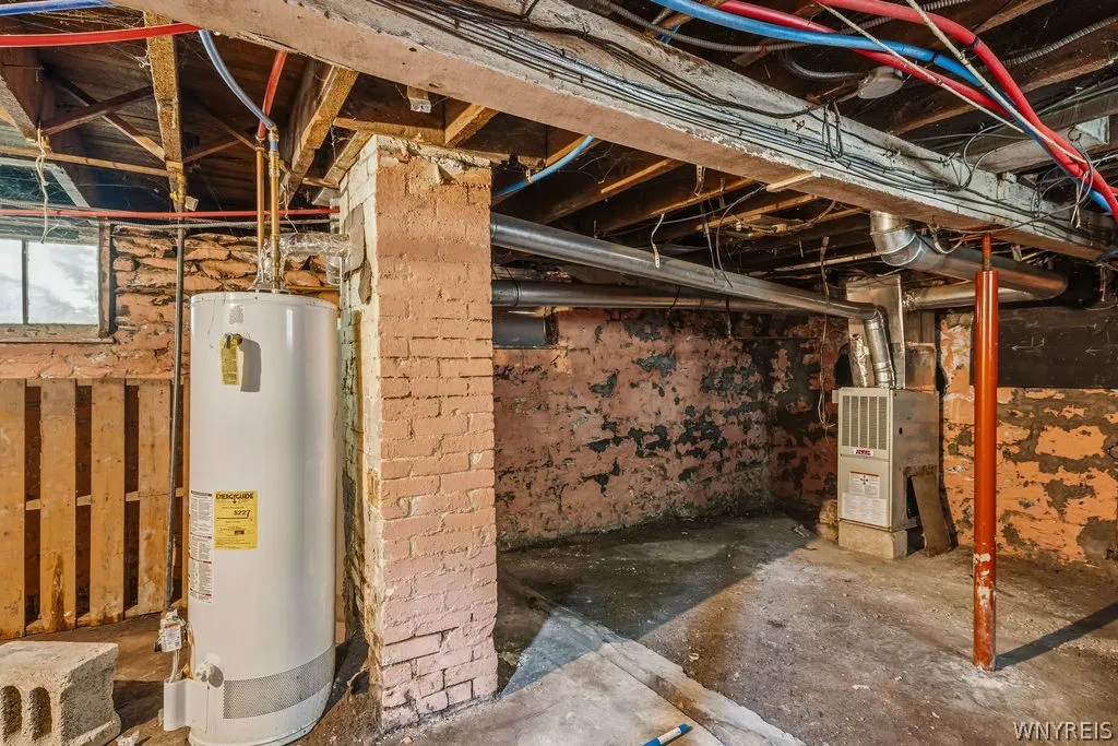 504 Woodlawn Avenue, Buffalo, New York 14208, Buffalo, New York 14208, 6 Bedrooms Bedrooms, ,2 BathroomsBathrooms,Residential,For Sale,504 Woodlawn Avenue, Buffalo, New York 14208,0,B1698846