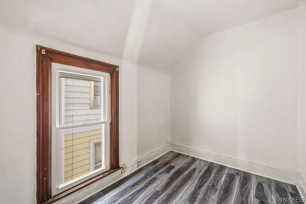504 Woodlawn Avenue, Buffalo, New York 14208, Buffalo, New York 14208, 6 Bedrooms Bedrooms, ,2 BathroomsBathrooms,Residential,For Sale,504 Woodlawn Avenue, Buffalo, New York 14208,0,B1698846