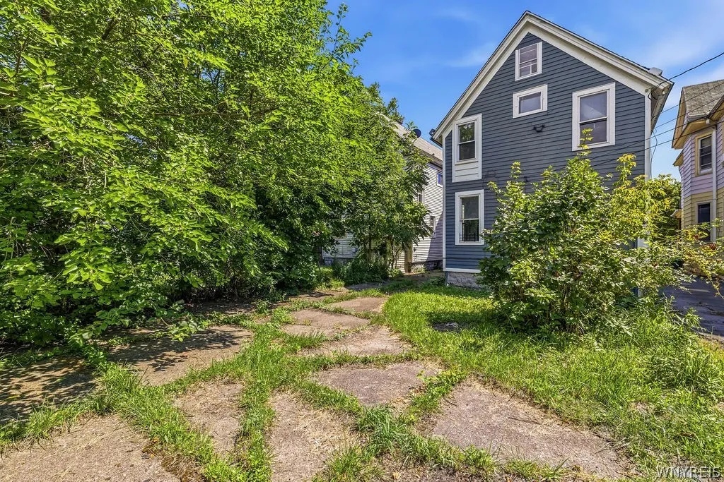 504 Woodlawn Avenue, Buffalo, New York 14208, Buffalo, New York 14208, 6 Bedrooms Bedrooms, ,2 BathroomsBathrooms,Residential,For Sale,504 Woodlawn Avenue, Buffalo, New York 14208,0,B1698846