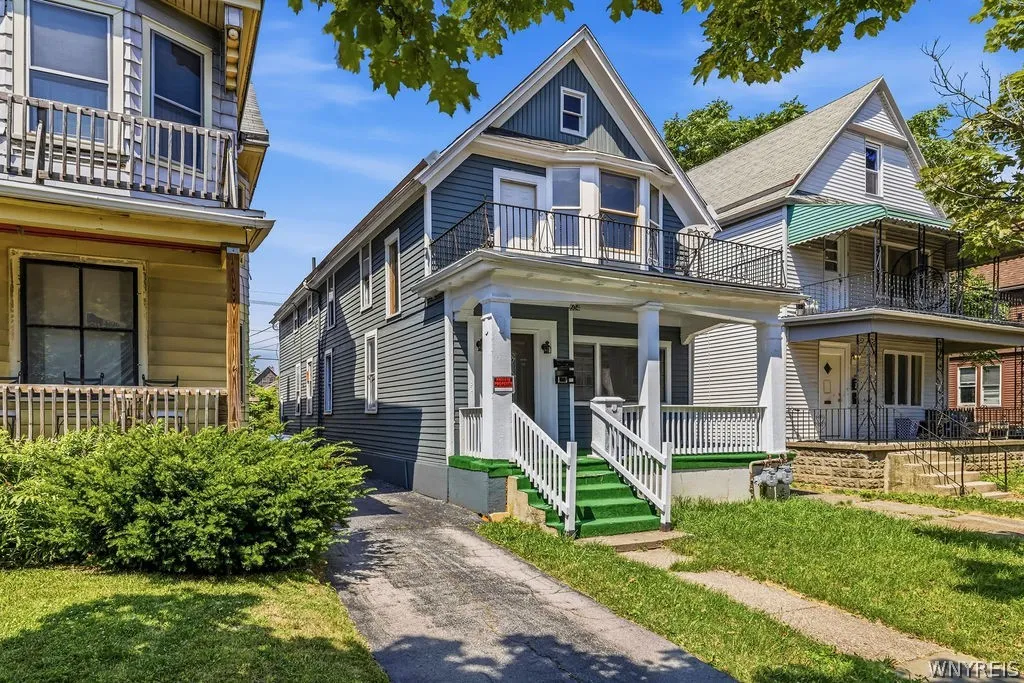 504 Woodlawn Avenue, Buffalo, New York 14208, Buffalo, New York 14208, 6 Bedrooms Bedrooms, ,2 BathroomsBathrooms,Residential,For Sale,504 Woodlawn Avenue, Buffalo, New York 14208,0,B1698846