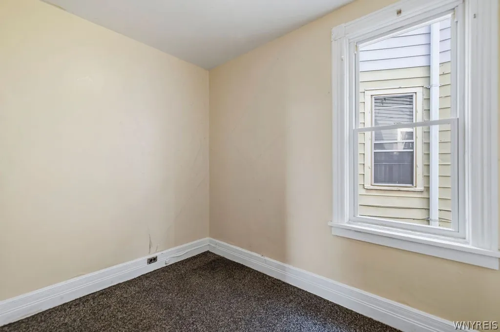504 Woodlawn Avenue, Buffalo, New York 14208, Buffalo, New York 14208, 6 Bedrooms Bedrooms, ,2 BathroomsBathrooms,Residential,For Sale,504 Woodlawn Avenue, Buffalo, New York 14208,0,B1698846