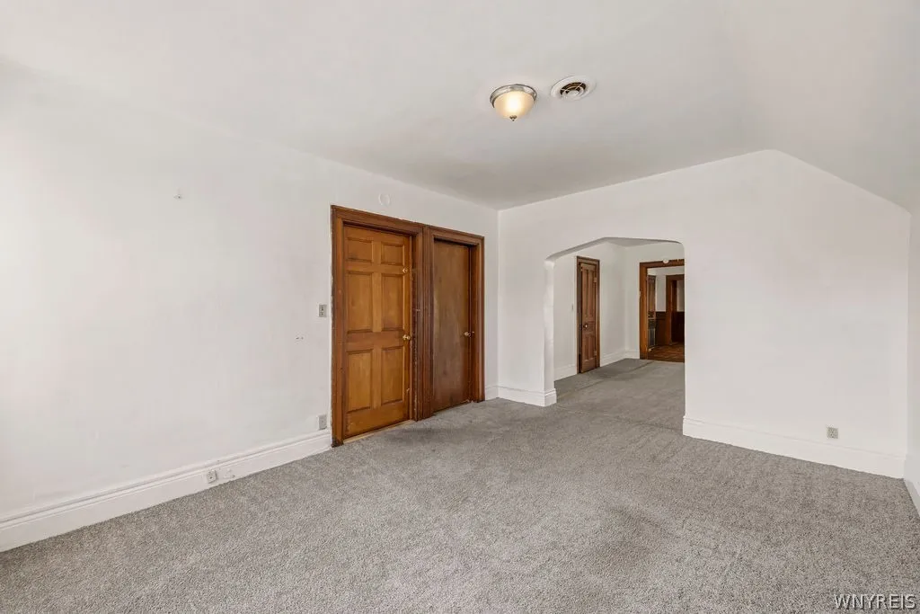 504 Woodlawn Avenue, Buffalo, New York 14208, Buffalo, New York 14208, 6 Bedrooms Bedrooms, ,2 BathroomsBathrooms,Residential,For Sale,504 Woodlawn Avenue, Buffalo, New York 14208,0,B1698846