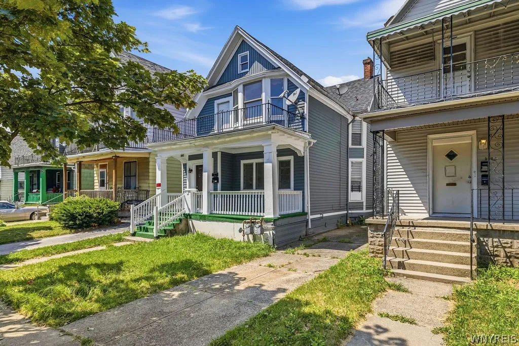504 Woodlawn Avenue, Buffalo, New York 14208, Buffalo, New York 14208, 6 Bedrooms Bedrooms, ,2 BathroomsBathrooms,Residential,For Sale,504 Woodlawn Avenue, Buffalo, New York 14208,0,B1698846