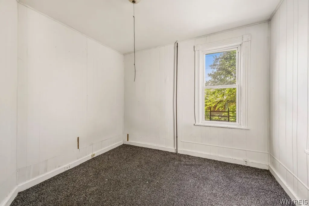 504 Woodlawn Avenue, Buffalo, New York 14208, Buffalo, New York 14208, 6 Bedrooms Bedrooms, ,2 BathroomsBathrooms,Residential,For Sale,504 Woodlawn Avenue, Buffalo, New York 14208,0,B1698846