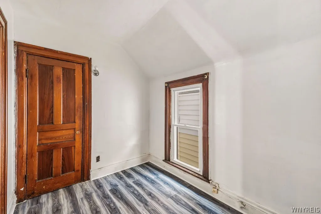 504 Woodlawn Avenue, Buffalo, New York 14208, Buffalo, New York 14208, 6 Bedrooms Bedrooms, ,2 BathroomsBathrooms,Residential,For Sale,504 Woodlawn Avenue, Buffalo, New York 14208,0,B1698846