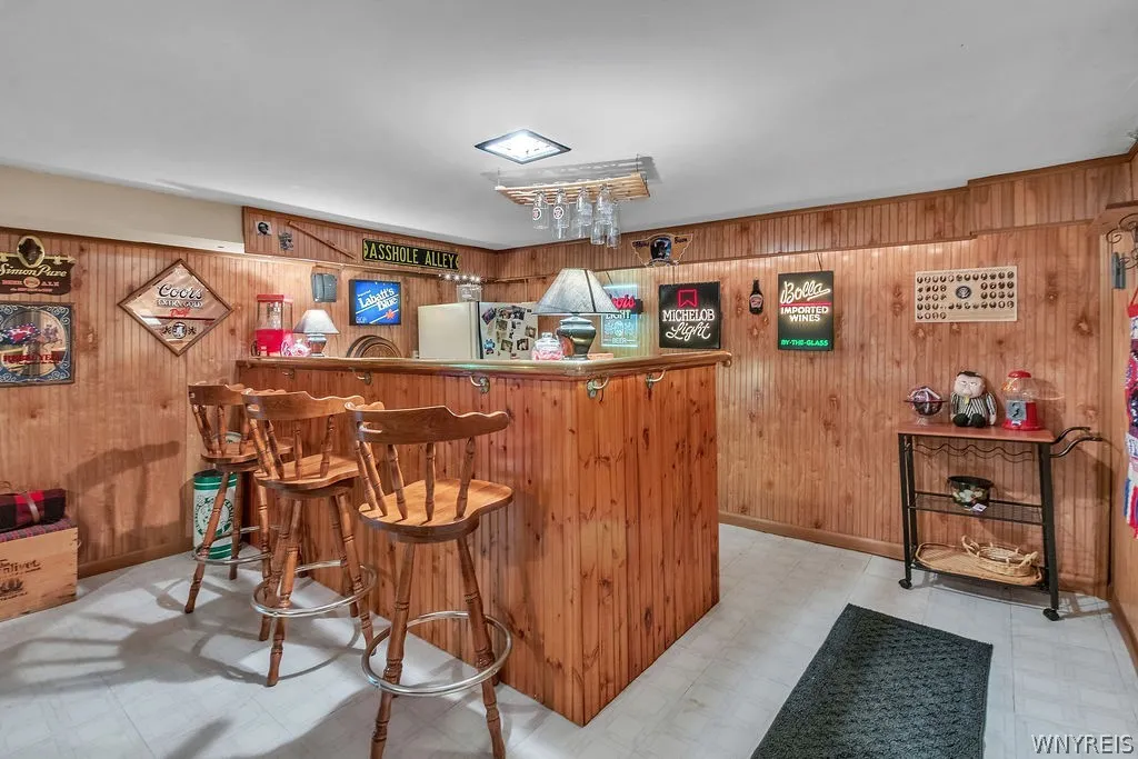 Basement - Bar