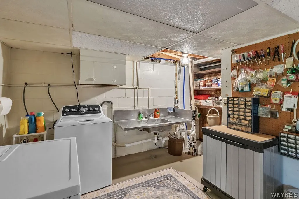 Basement - Laundry