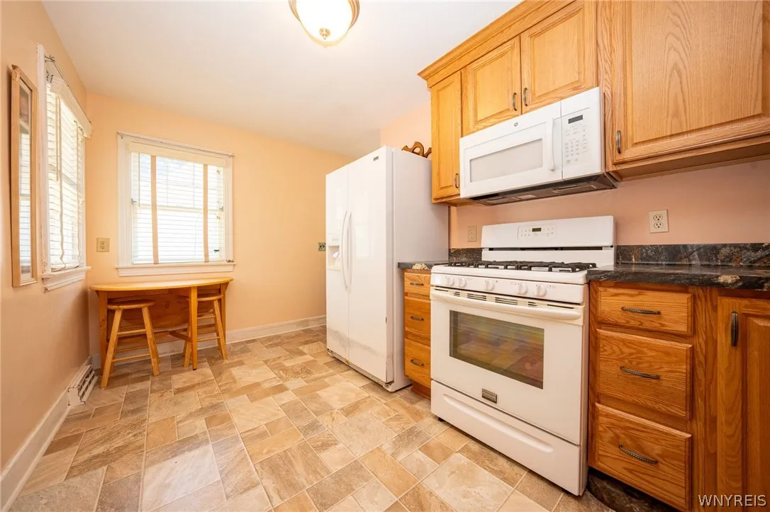 44 Beverly Place, Hamburg, New York 14075, Hamburg, New York 14075, 3 Bedrooms Bedrooms, 4 Rooms Rooms,1 BathroomBathrooms,Residential,For Sale,44 Beverly Place, Hamburg, New York 14075,0,B1698504