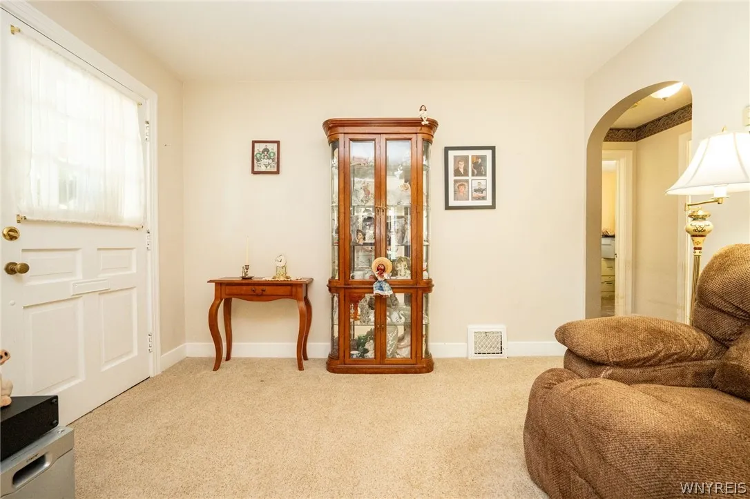 44 Beverly Place, Hamburg, New York 14075, Hamburg, New York 14075, 3 Bedrooms Bedrooms, 4 Rooms Rooms,1 BathroomBathrooms,Residential,For Sale,44 Beverly Place, Hamburg, New York 14075,0,B1698504