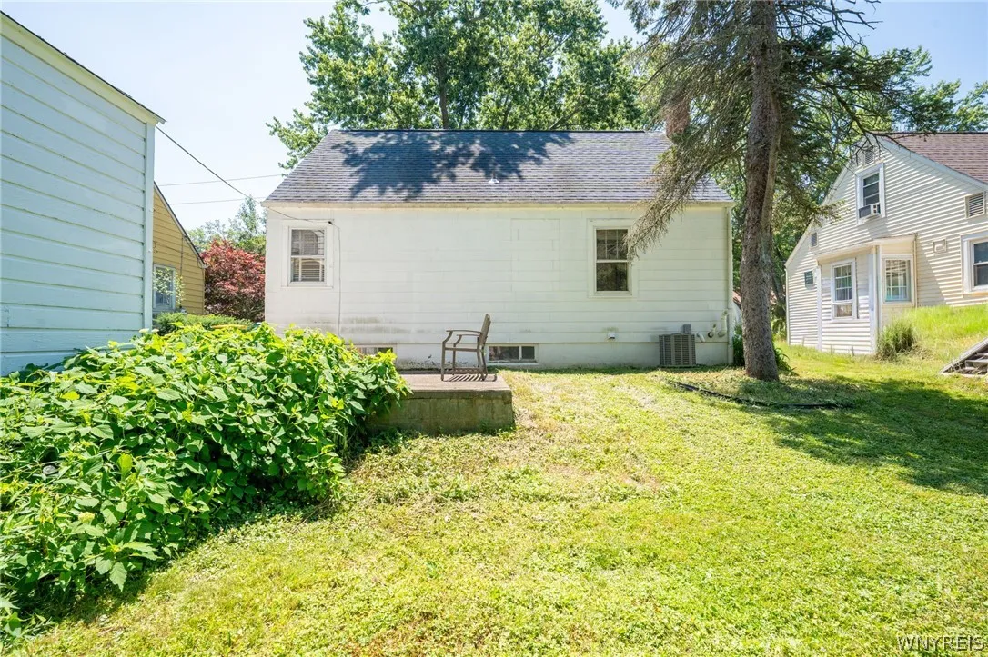 44 Beverly Place, Hamburg, New York 14075, Hamburg, New York 14075, 3 Bedrooms Bedrooms, 4 Rooms Rooms,1 BathroomBathrooms,Residential,For Sale,44 Beverly Place, Hamburg, New York 14075,0,B1698504