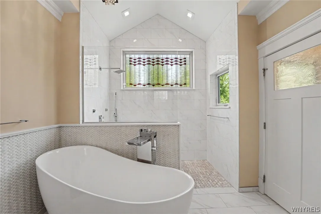11831 Clarence Center Road, Newstead, New York 140, Newstead, New York 14001, 3 Bedrooms Bedrooms, 10 Rooms Rooms,3 BathroomsBathrooms,Residential,For Sale,11831 Clarence Center Road, Newstead, New York 140,0,B1697179