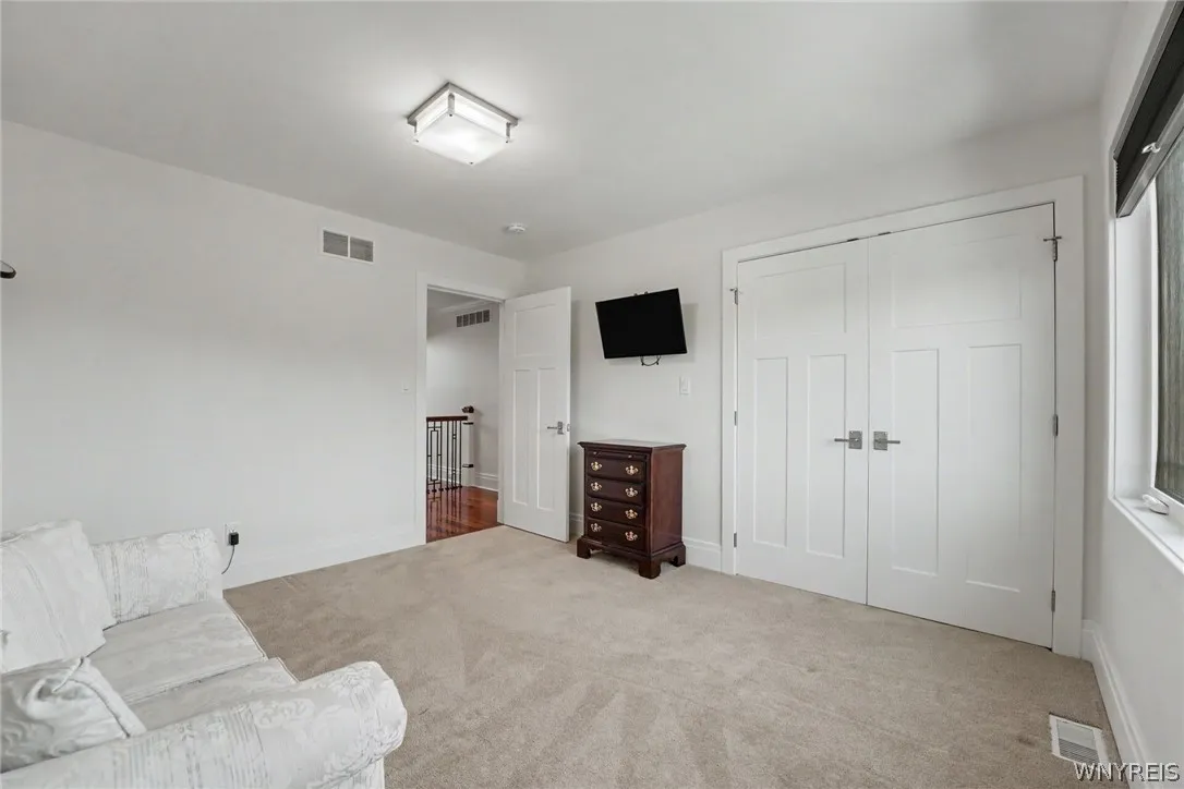 11831 Clarence Center Road, Newstead, New York 140, Newstead, New York 14001, 3 Bedrooms Bedrooms, 10 Rooms Rooms,3 BathroomsBathrooms,Residential,For Sale,11831 Clarence Center Road, Newstead, New York 140,0,B1697179
