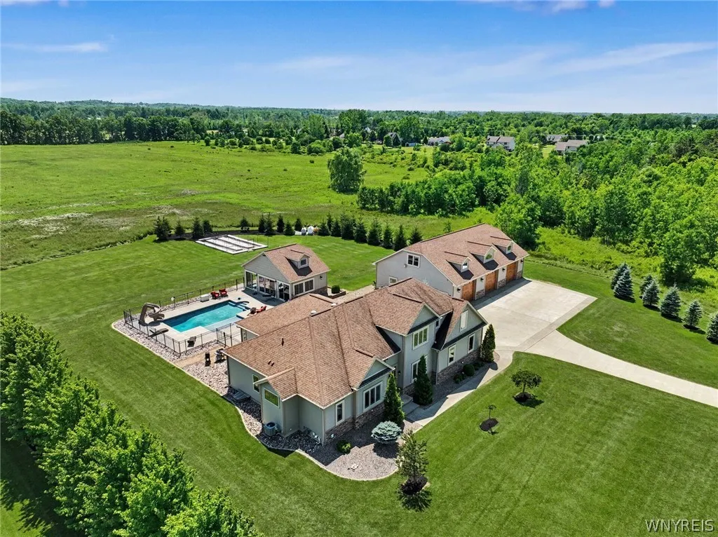 11831 Clarence Center Road, Newstead, New York 140, Newstead, New York 14001, 3 Bedrooms Bedrooms, 10 Rooms Rooms,3 BathroomsBathrooms,Residential,For Sale,11831 Clarence Center Road, Newstead, New York 140,0,B1697179