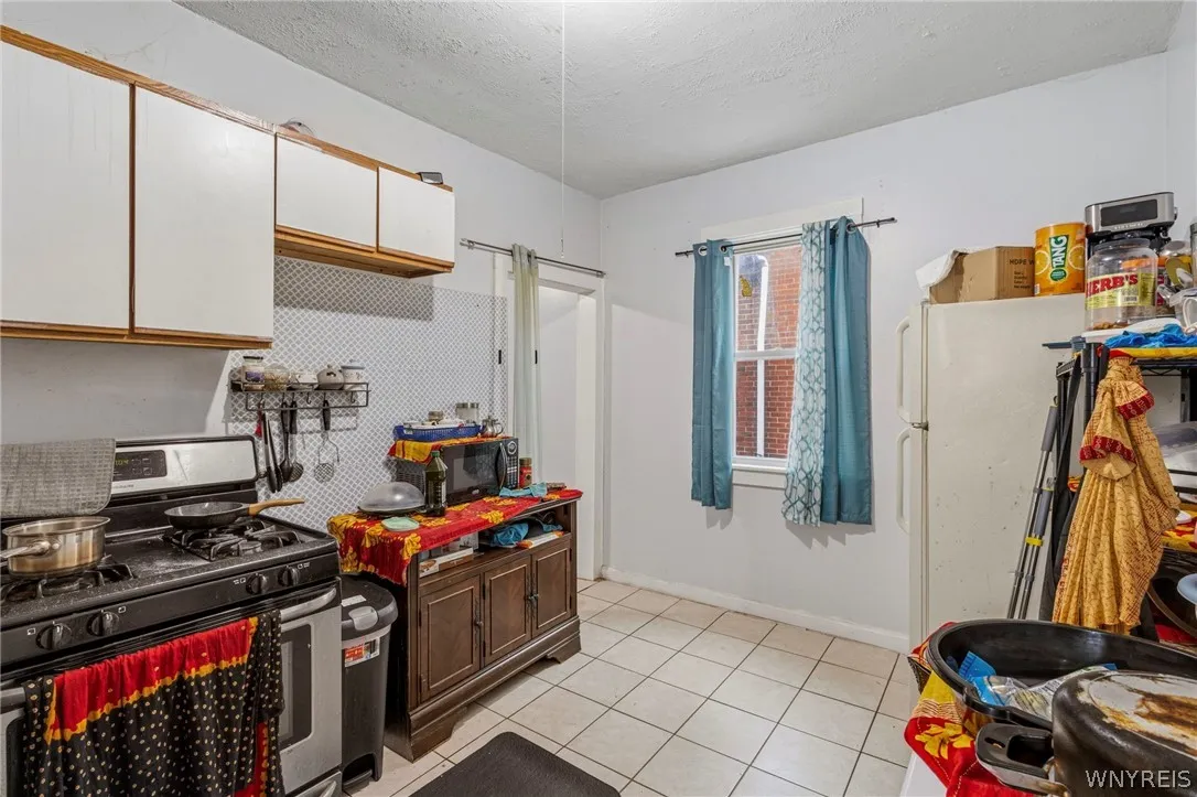 781 Northampton Street, Buffalo, New York 14211, Buffalo, New York 14211, 7 Bedrooms Bedrooms, ,3 BathroomsBathrooms,Residential,For Sale,781 Northampton Street, Buffalo, New York 14211,0,B1698880