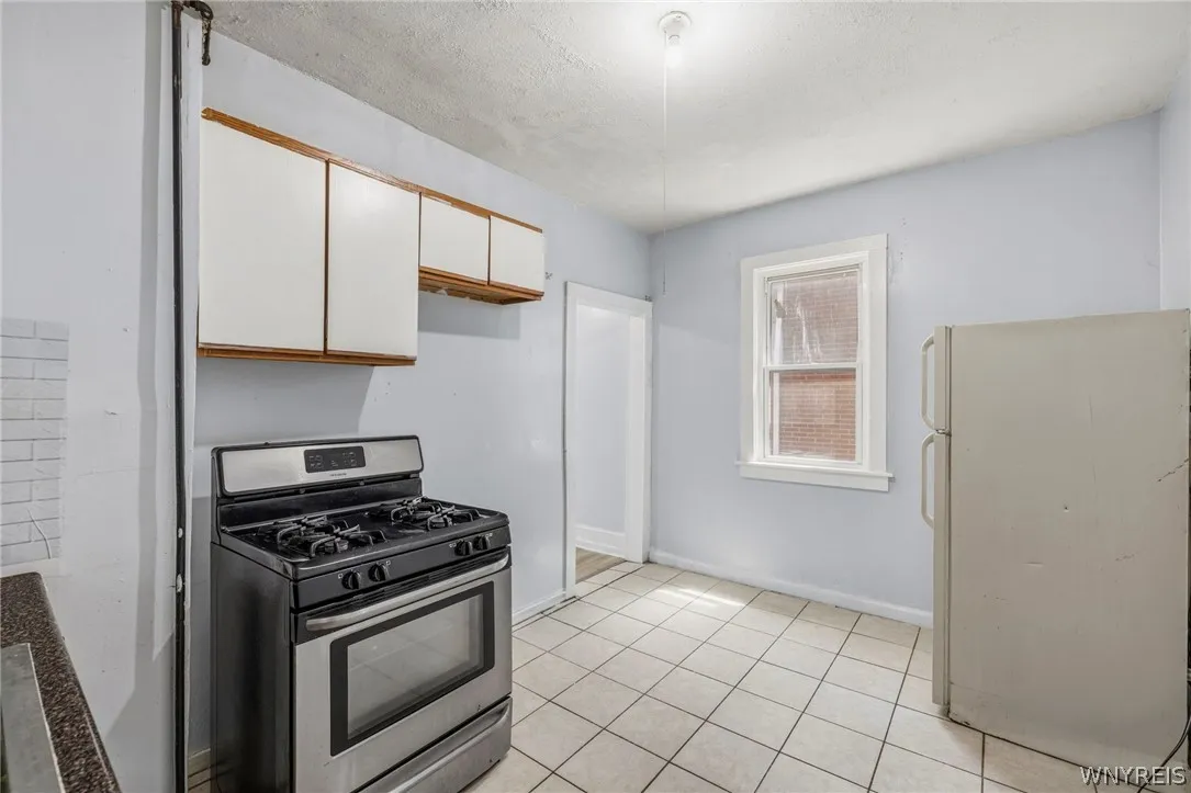 781 Northampton Street, Buffalo, New York 14211, Buffalo, New York 14211, 7 Bedrooms Bedrooms, ,3 BathroomsBathrooms,Residential,For Sale,781 Northampton Street, Buffalo, New York 14211,0,B1698880