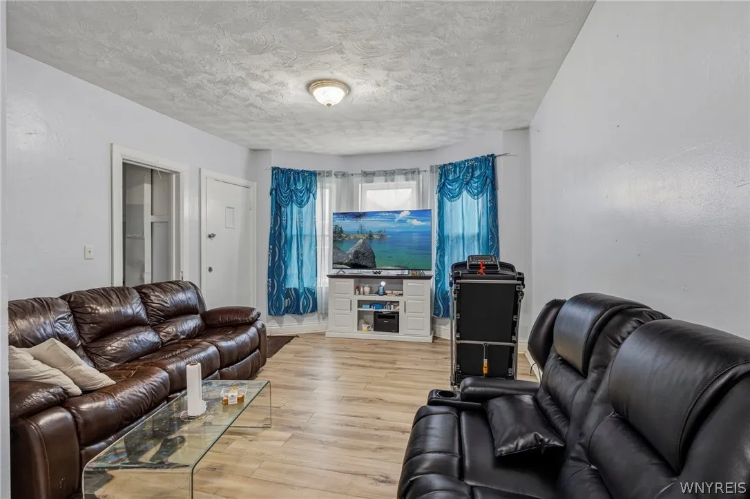 781 Northampton Street, Buffalo, New York 14211, Buffalo, New York 14211, 7 Bedrooms Bedrooms, ,3 BathroomsBathrooms,Residential,For Sale,781 Northampton Street, Buffalo, New York 14211,0,B1698880