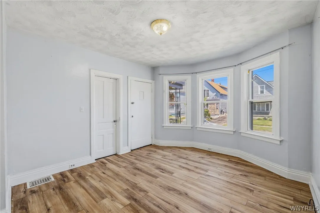 781 Northampton Street, Buffalo, New York 14211, Buffalo, New York 14211, 7 Bedrooms Bedrooms, ,3 BathroomsBathrooms,Residential,For Sale,781 Northampton Street, Buffalo, New York 14211,0,B1698880