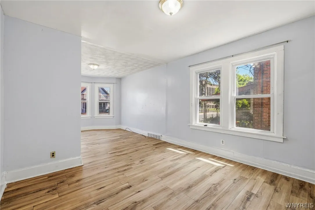 781 Northampton Street, Buffalo, New York 14211, Buffalo, New York 14211, 7 Bedrooms Bedrooms, ,3 BathroomsBathrooms,Residential,For Sale,781 Northampton Street, Buffalo, New York 14211,0,B1698880